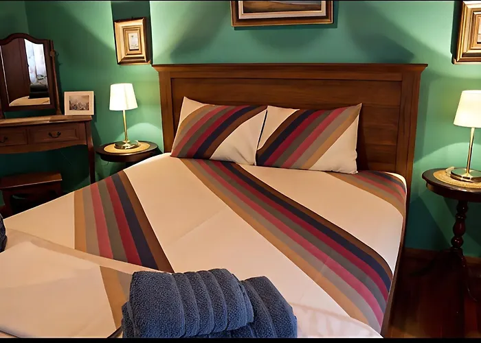 Grandmas Mansion 3bd Meteora - Rocks View *